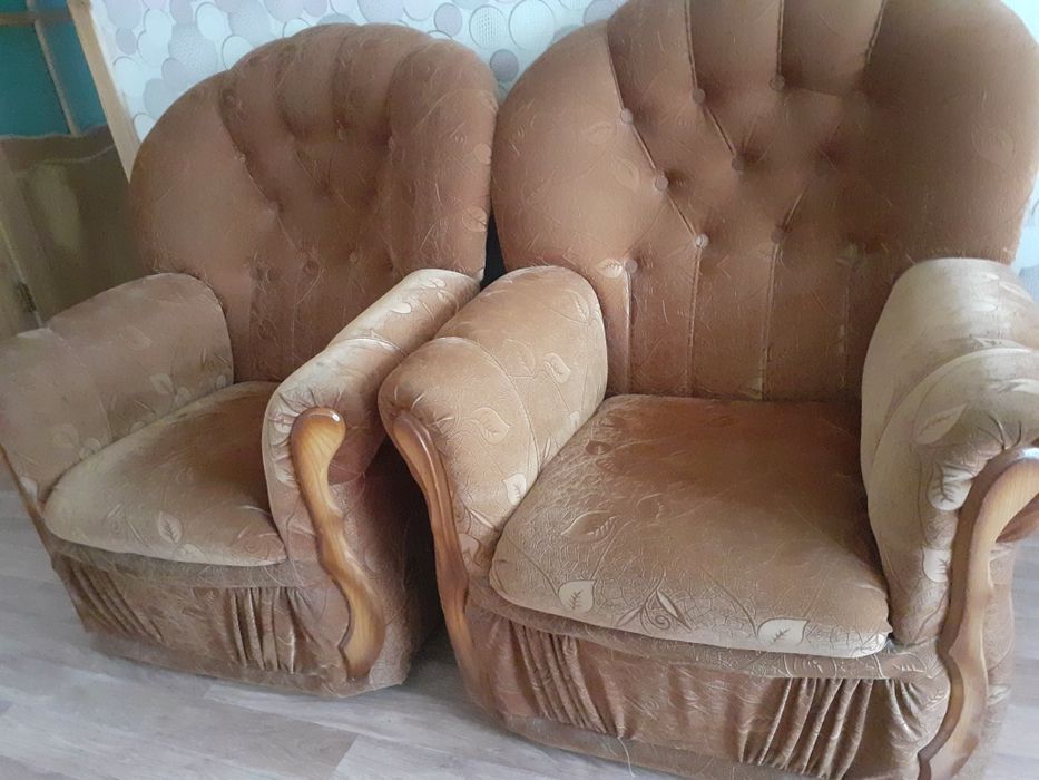 Кресла мягкие целые
