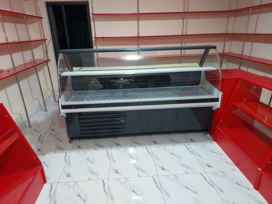 Витрина холодьлники