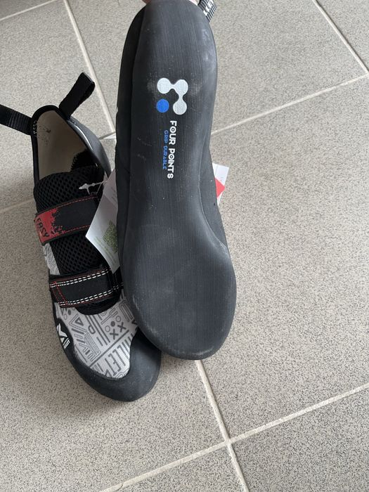 Pantofi pentru escaladă