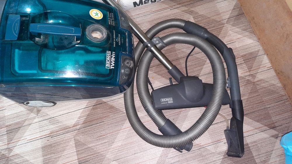 Продам моющий пылесос 2 в 1 Томас