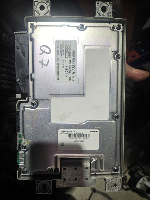 Усилвател Bose за Audi Q7 4m
