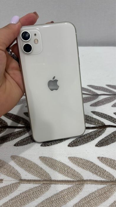 Продам Iphone 11, айфон 11