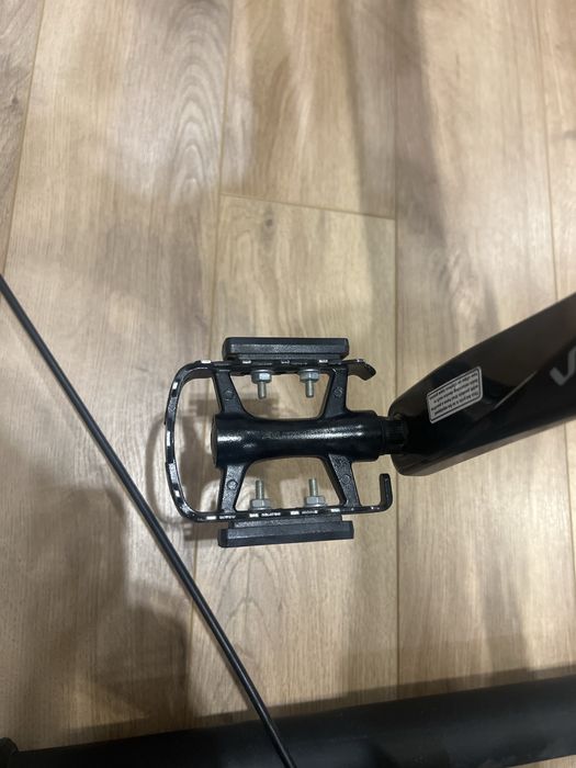 Шоссейник Giant CONTEND