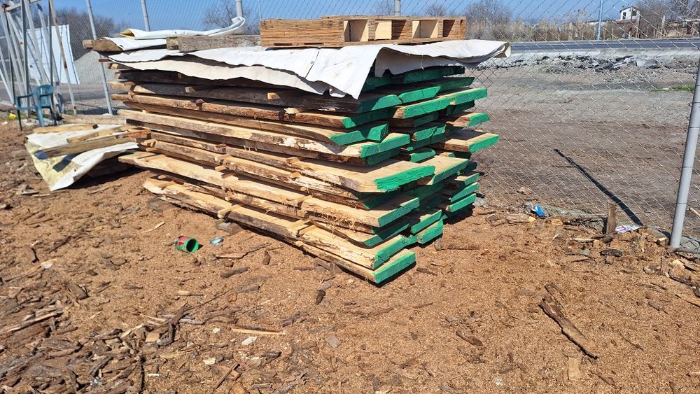 Дъбов материал сух 2.70 на 5,6 см