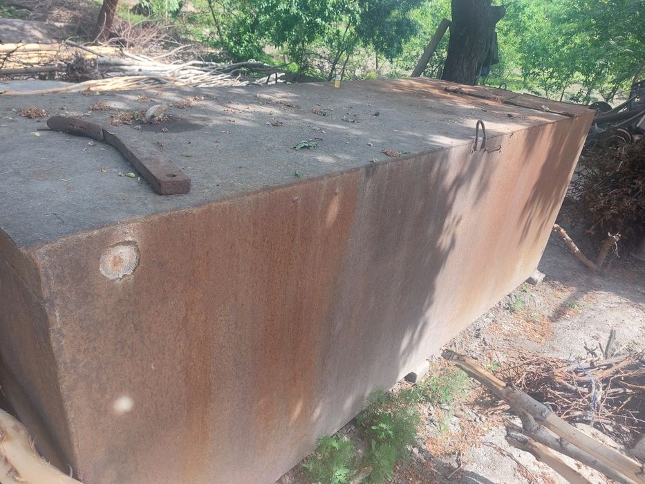 Ёмкость уч тонналик