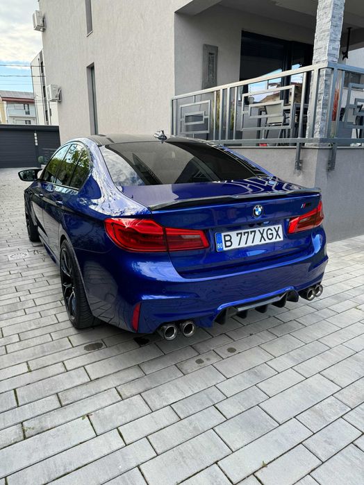 BMW M5 F90 Marina Bay Blue