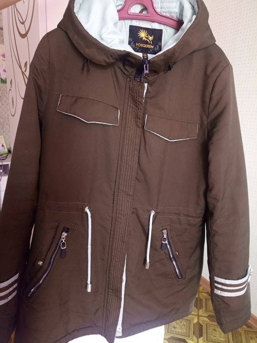 Продам куртку 48 размер