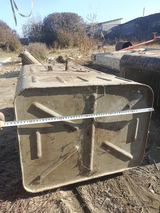 Бак топливный для грузовых