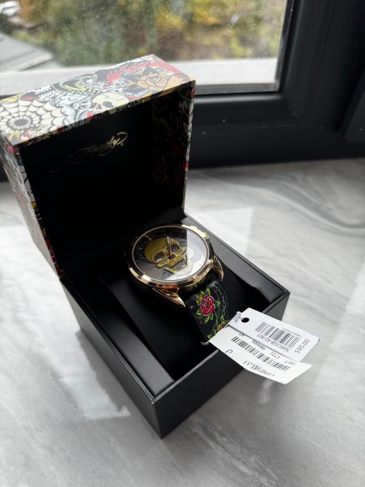 EdHardy часы мужские
