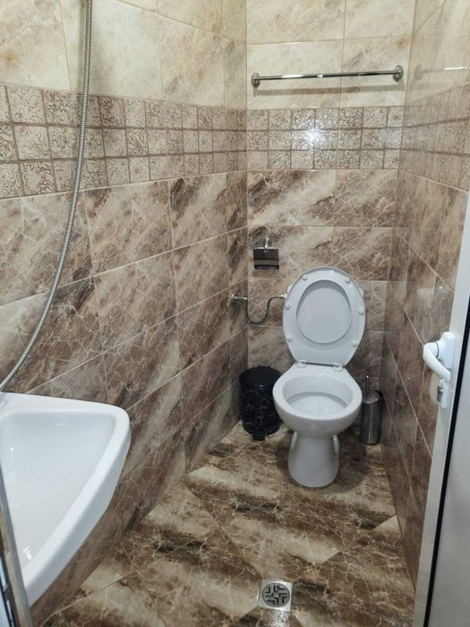 Дава се под наем Къща в с. Дерманци, Област Ловеч - 170 кв.м за 51 € - Снимка #3