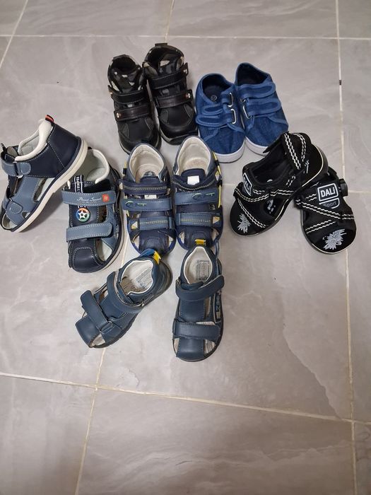 Обувь на мальчика сандали