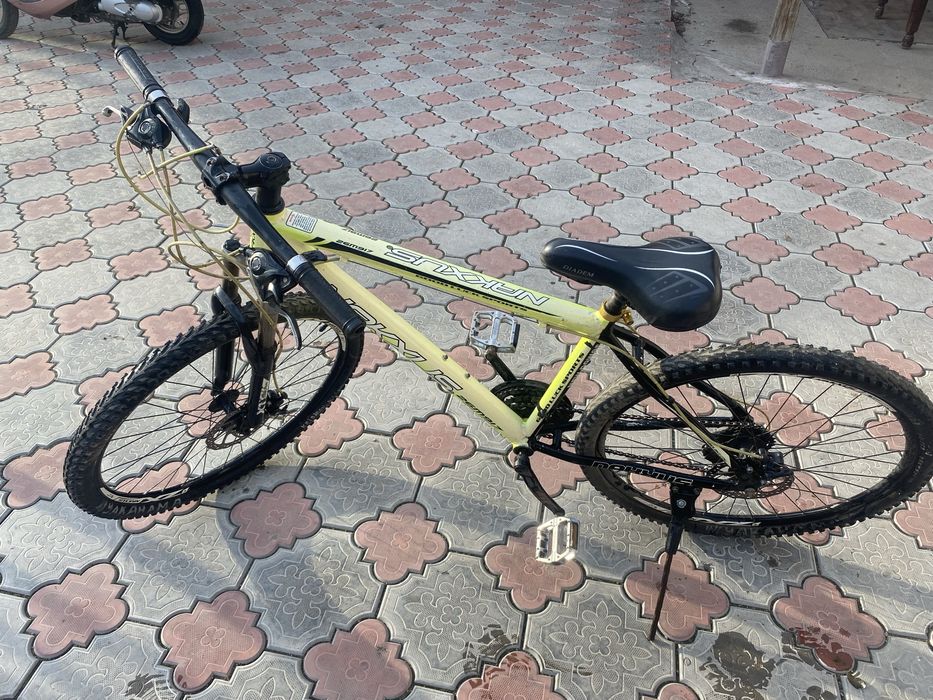 Продам 2 велика 1 новый