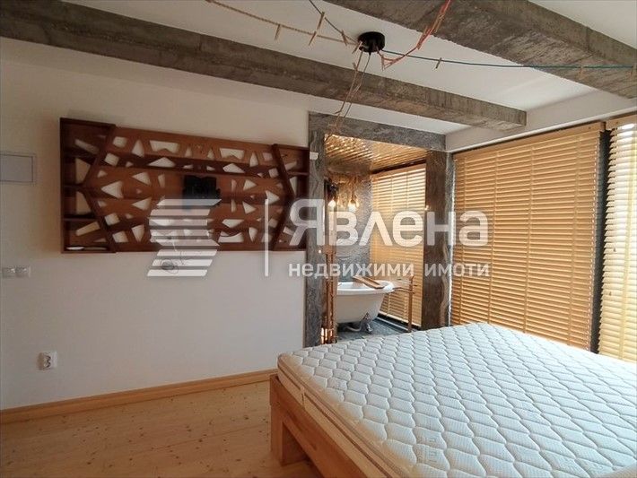 Дава се под наем Двустаен апартамент в Благоевград, Идеален център - 76 кв.м за 610 € - Снимка #1