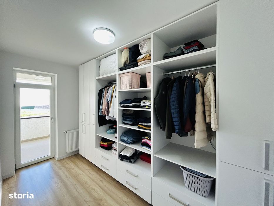 Apartament de vanzare, bloc nou, cu lift, bucatarie separata, dressing