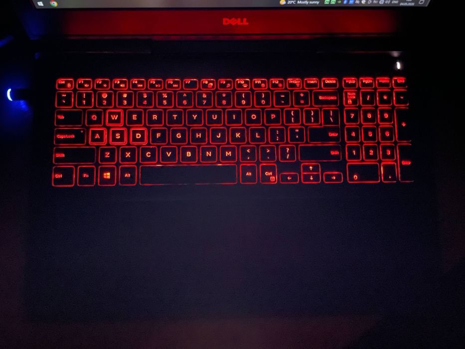 Dell Inspiron 15 7000 Gaming i7 7700HQ/GTX1050TI/16gb/128gb/1000gb