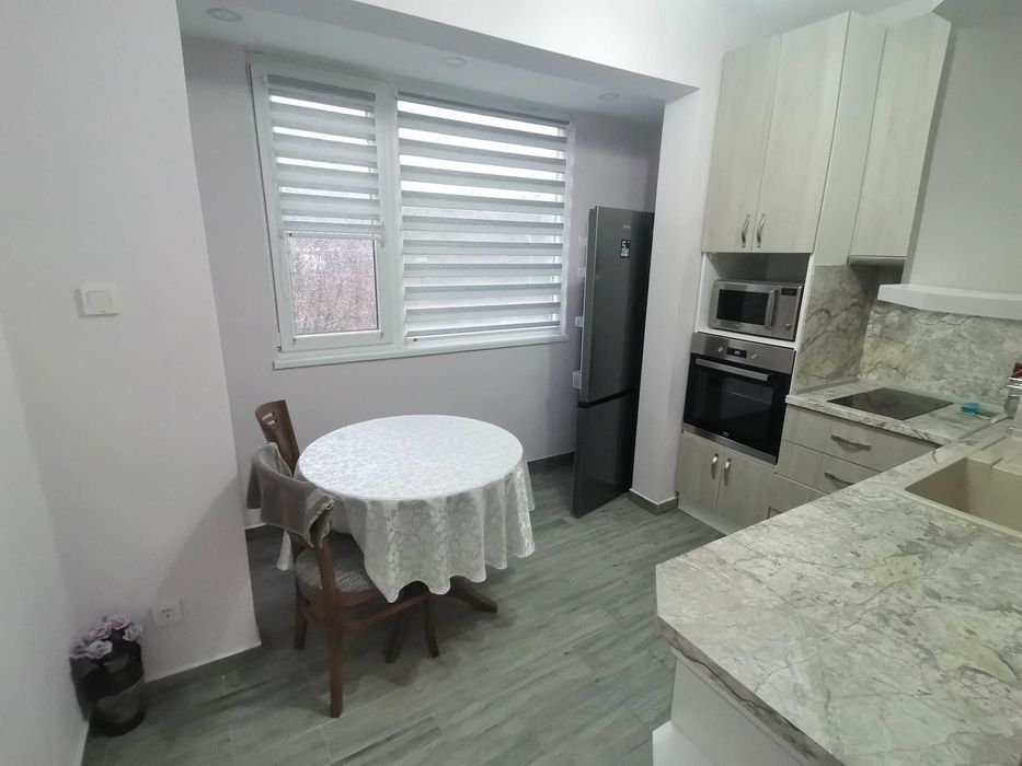 Дава се под наем Тристаен апартамент в Варна, Победа - 80 кв.м за 428.91 € - Снимка #3
