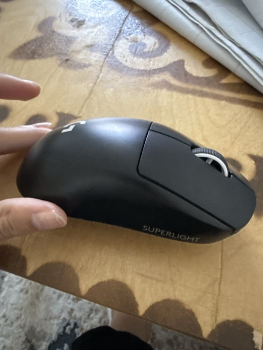 Мышь Logitech Pro X Superlight 1 SE черный