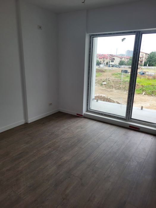 Execut interior și exterioare!