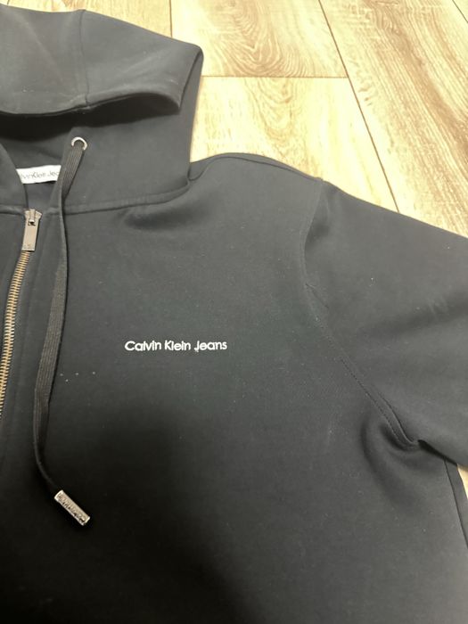 Calvin Klein зипка