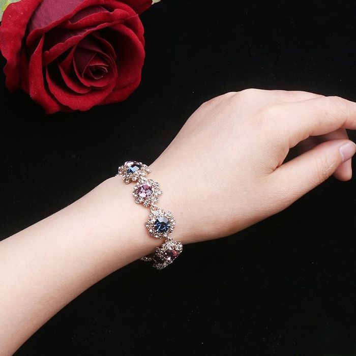 Продам бижутерный браслет