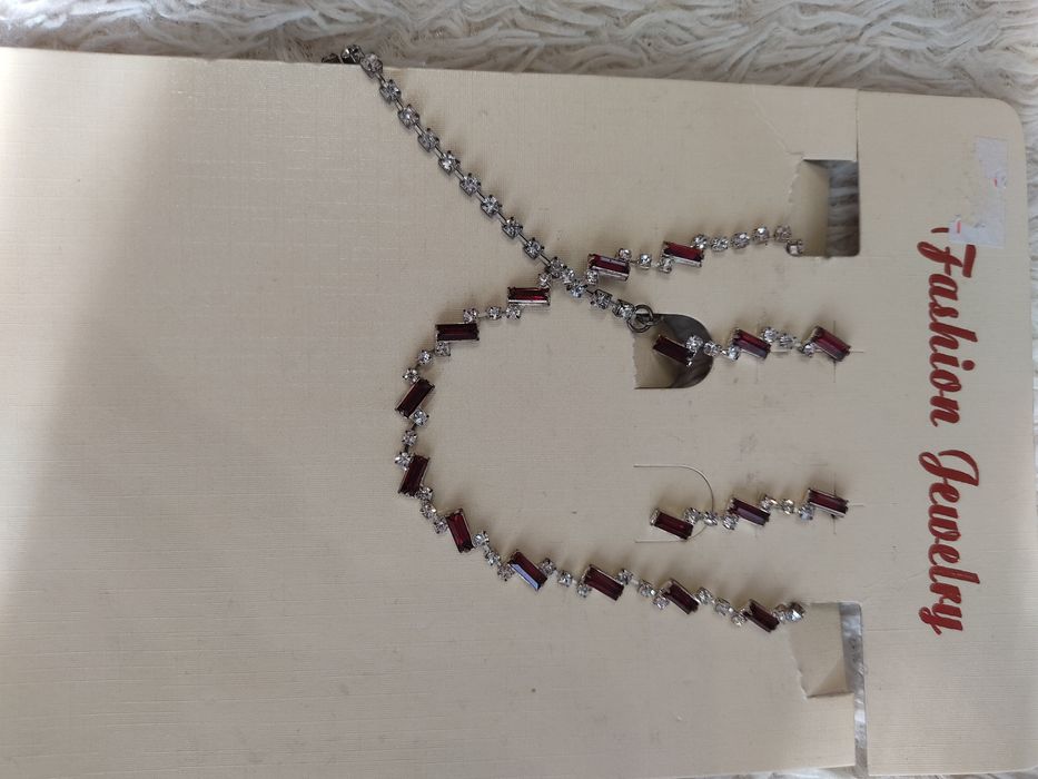 Продам набор украшений