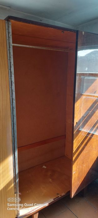 Шифонер и диван продам