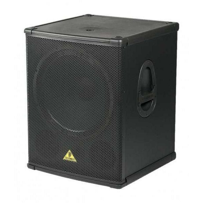Vând sau schimb  2 subwoofer  EUROLiVE B1800XPRO
