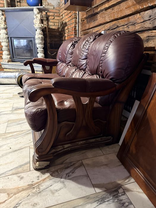 Canapea din piele naturala