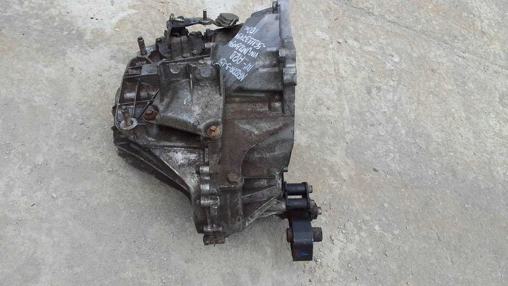 Ръчни скорости Mazda 3 1.5i 100кс. SkyActiv 2014г.