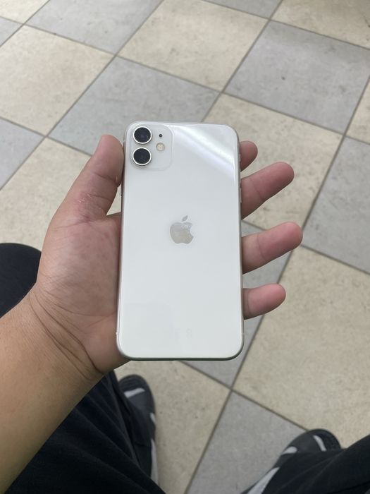 Айфон 11 продам срочно
