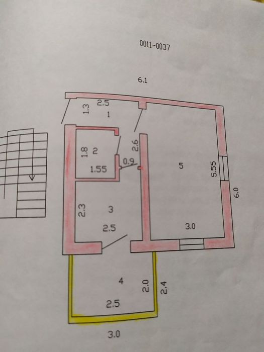 1 xonali kvartira sotiladi
