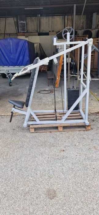 Професионални фитнес уреди.