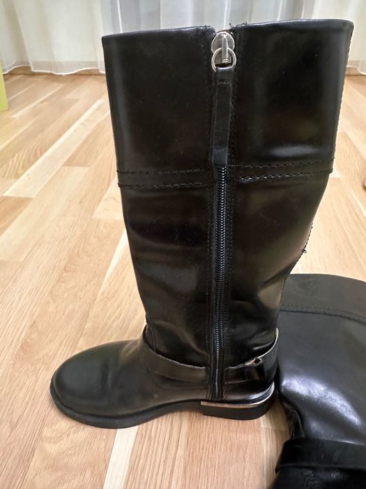 Кожени ботуши Zara