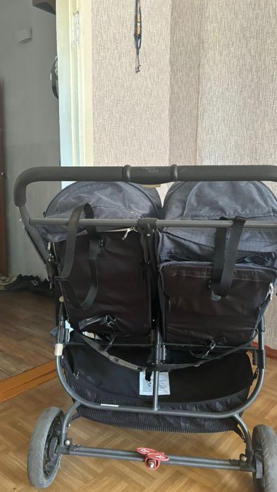 Продаю коляска для двойняшек