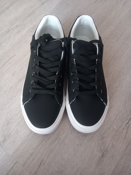 Дамски маратонки