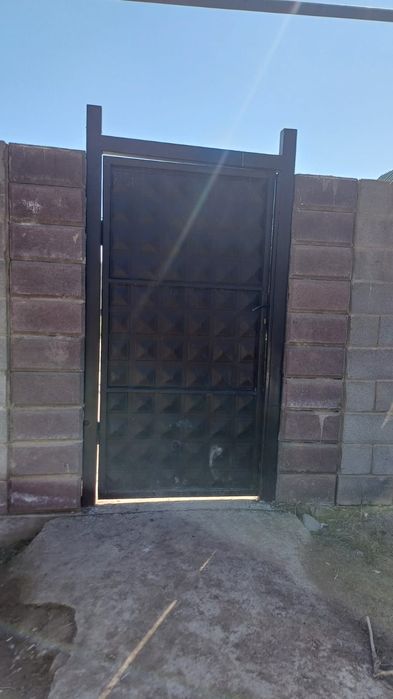 Қайназарда 4 бөлмелі үй сатылады,  срочно.