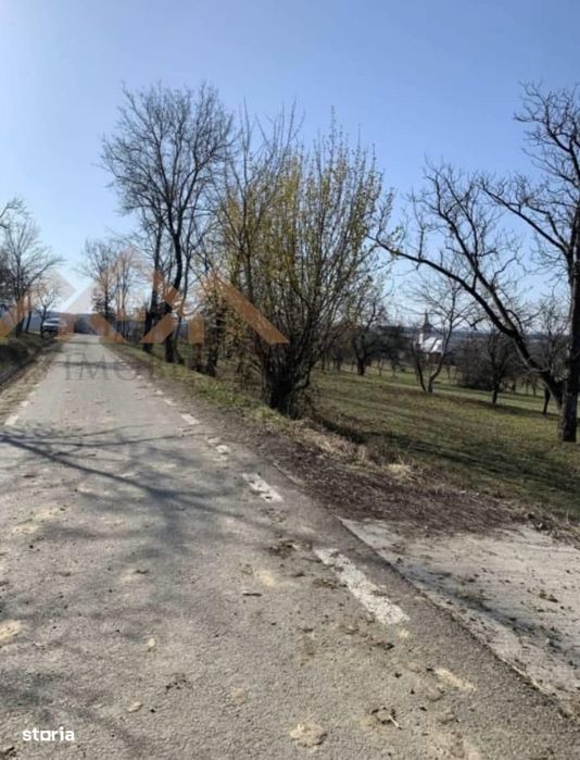 Tren intravilan, situat in zona numita Coasta, loc. Sindresti , com. D