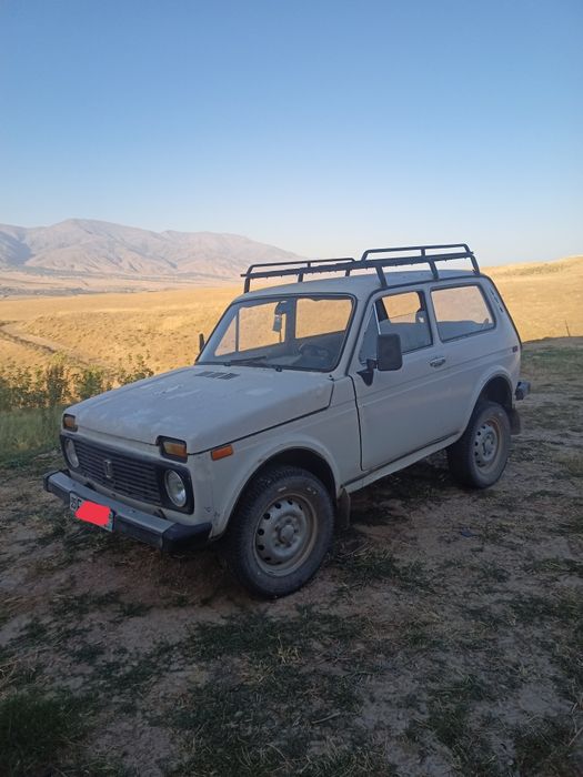 Niva 2121, kuzov turi yoʻl tanlamas, uzatmalar qutisi mexanika [kfldks