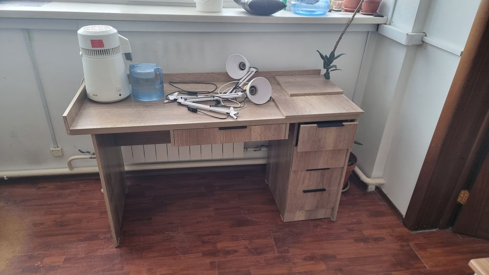 Продаются столы.