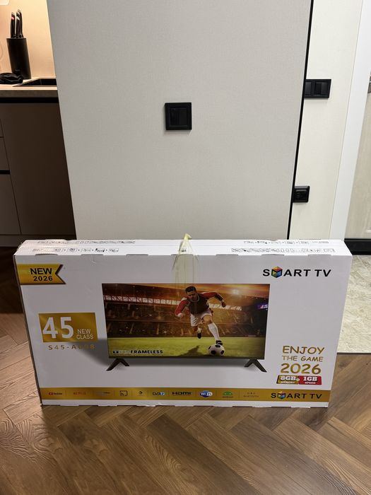 Новый телевизор Smart 45 диагональ