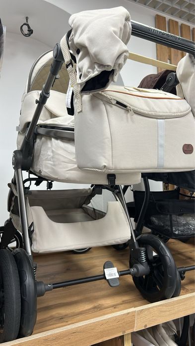Продам коляску Ining Baby 3в1