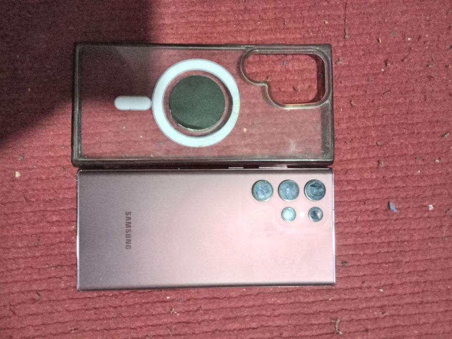 S22 ultira sotiladi holati yaxshi