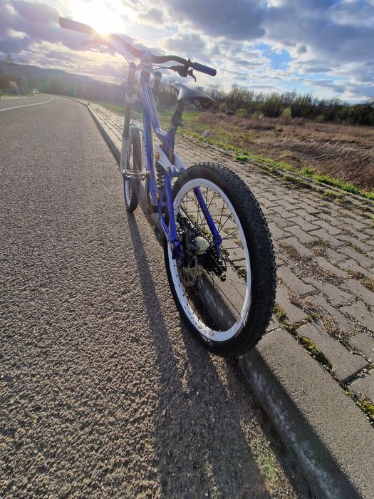 Bicicleta Kona DH