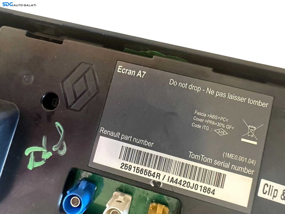 Display Afisaj Ecran de la Navigatie Radio Renault Megane 3 2008 - 2016 Cod 259156554R 682470010R [V0411]