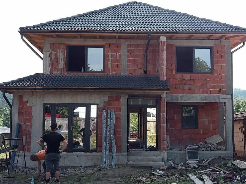 Executam acoperisuri foisoare terase