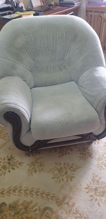 Мякий уголок (диваны и кресло)