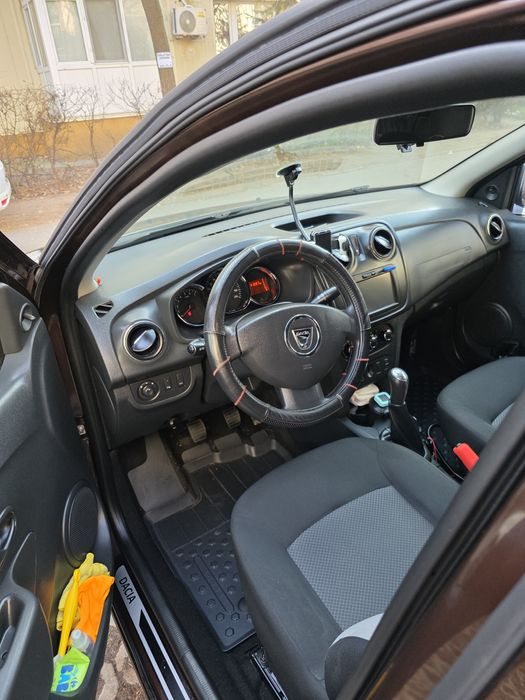 Vând Dacia logan benzina 1.2,10-2016,41560 km,maro