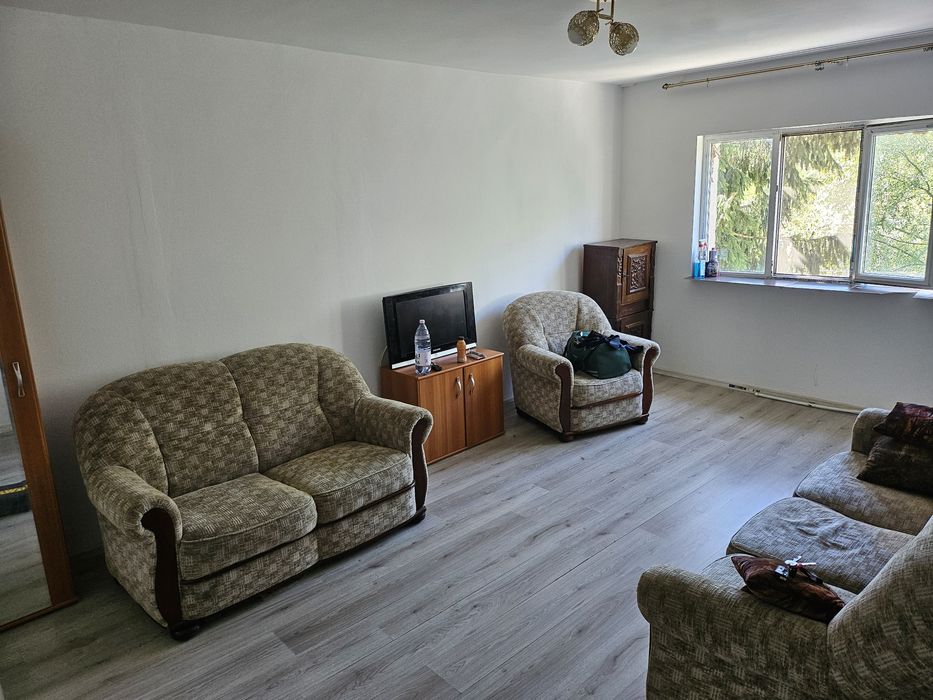 Apartament 3 camere Lupeni