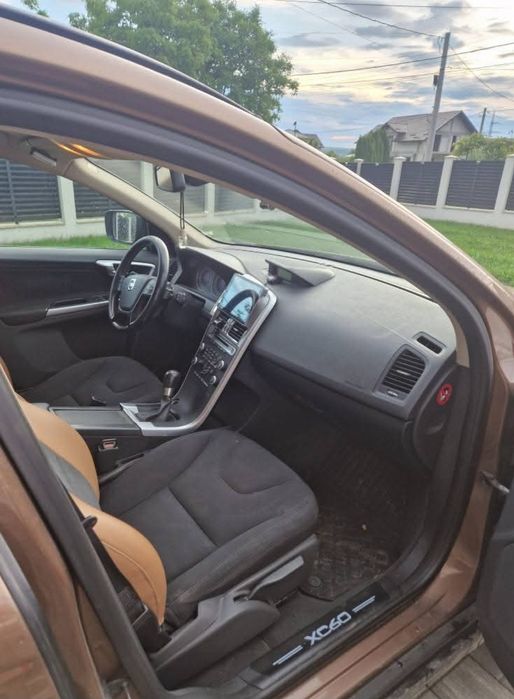Volvo xc60 sau schimb !!!