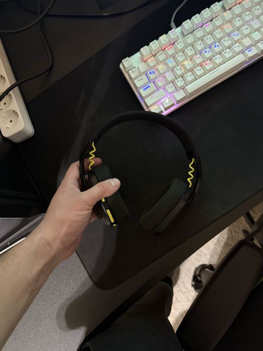 Продам компьютер все вместе стол стулья